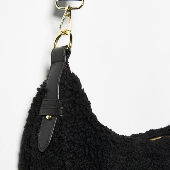 Jules Kae black sherpa fleece shoulder bag - Picture 3 of 9